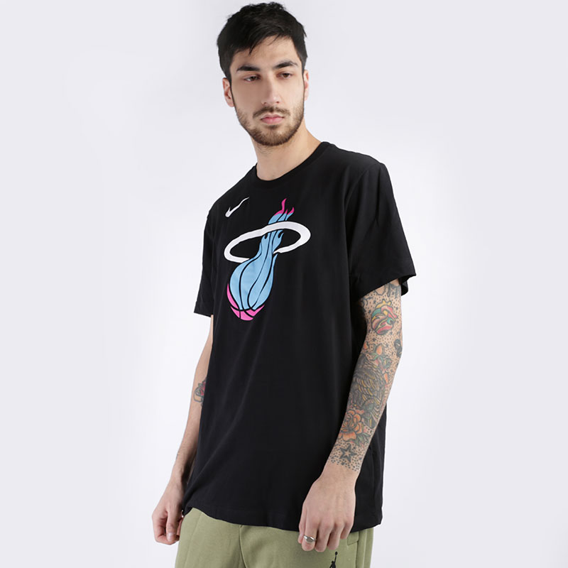 мужская черная футболка Nike Heat City Edition Logo Dri-FIT NBA T-Shirt BV8914-010 - цена, описание, фото 1